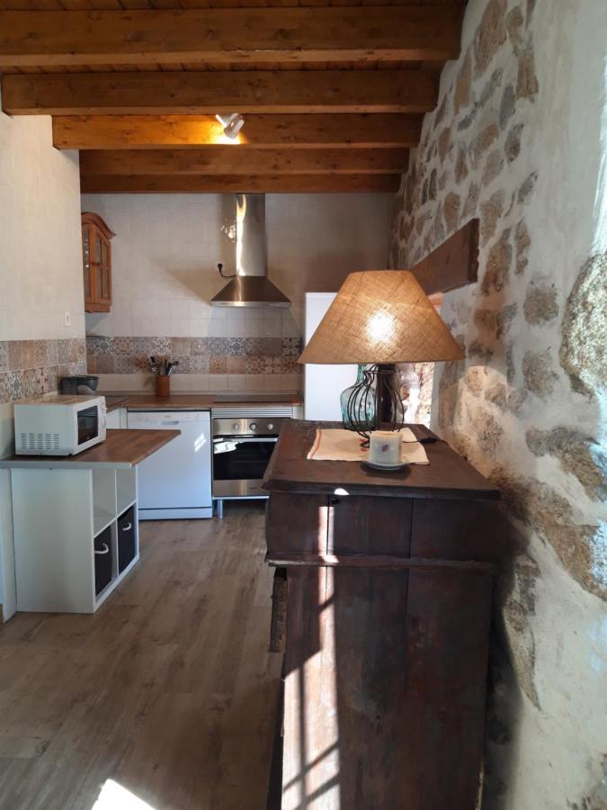 Arroyos Country house